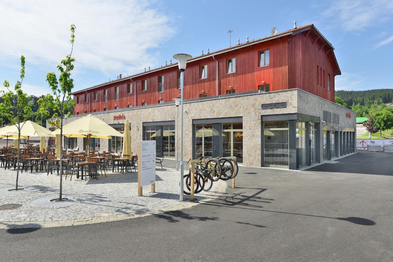 元素酒店 伏尔塔瓦河畔利普诺 外观 照片