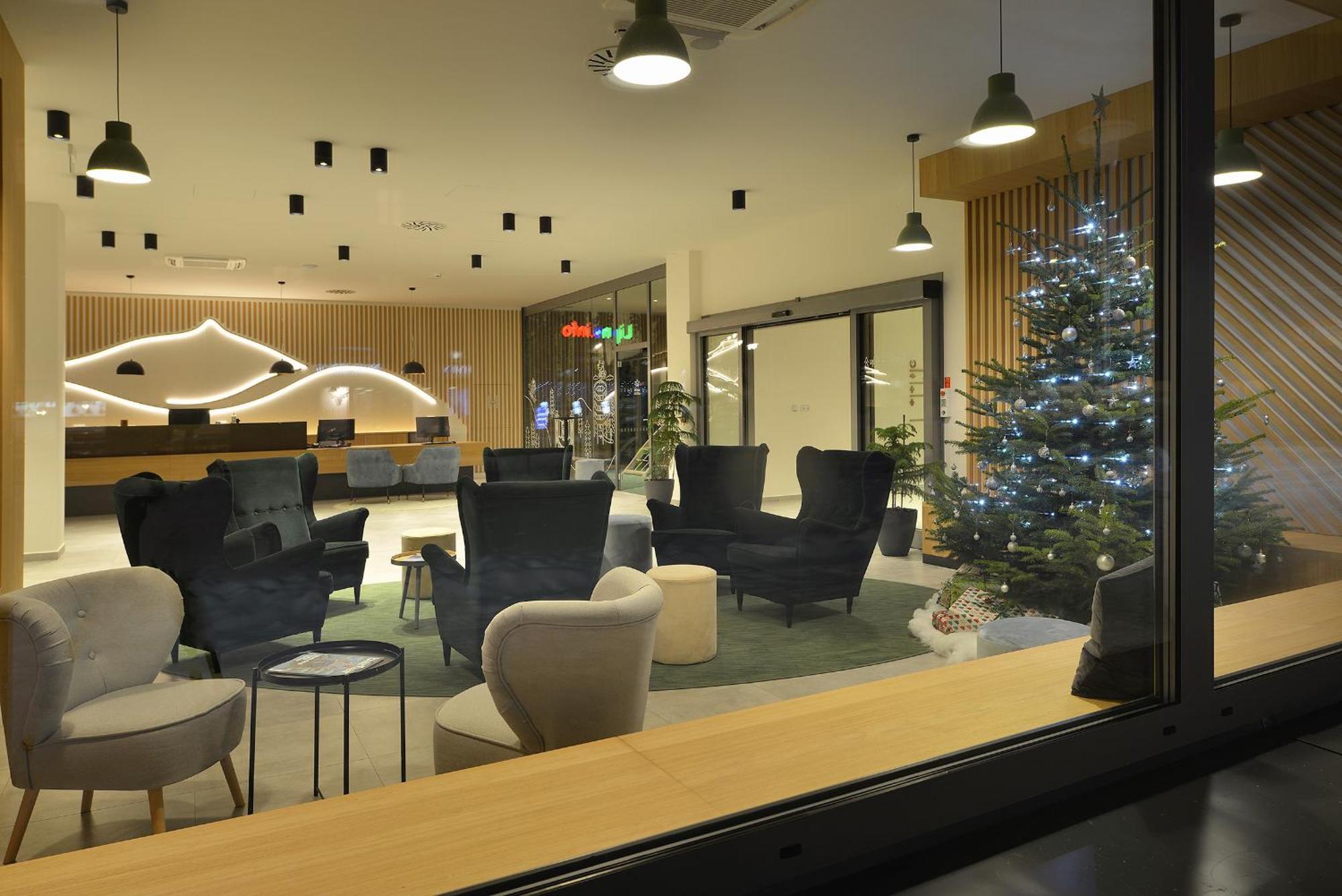 元素酒店 伏尔塔瓦河畔利普诺 外观 照片